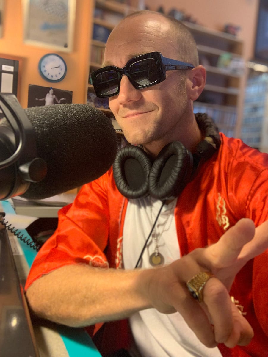 billy-shades-portrait